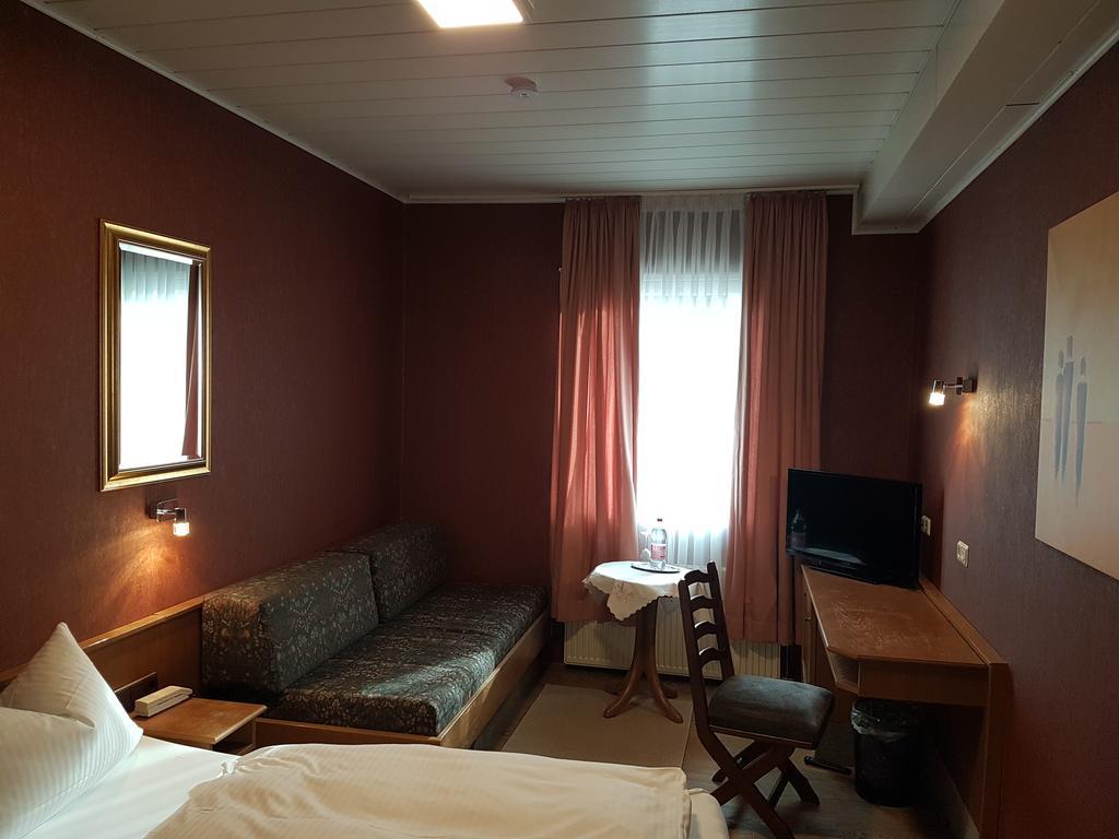 Charlottenhof Hotel Messel Luaran gambar